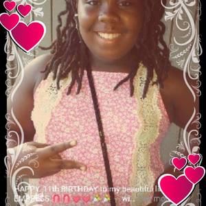 Meet your Posher, Arielle